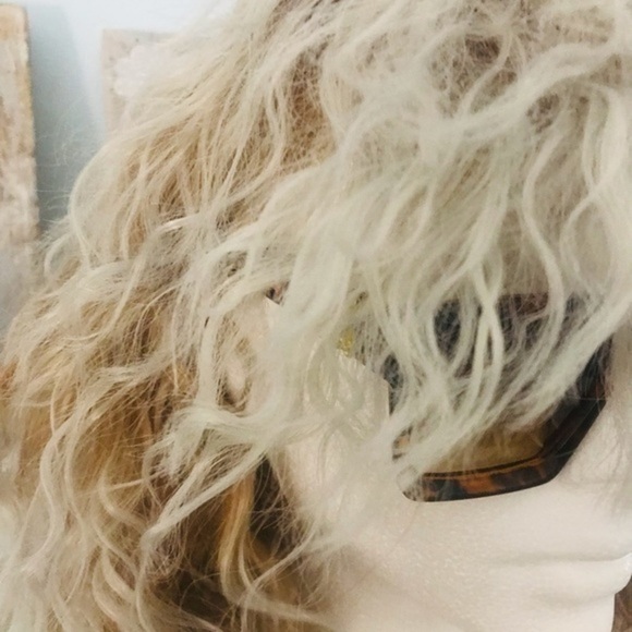 - Beach Wave Wig - Picture 6 of 7